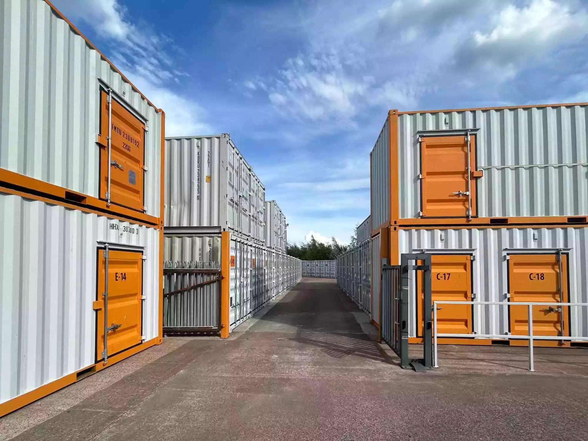 20ft-sided-open-self-storage-container-it-warehouse-hub-in-uk